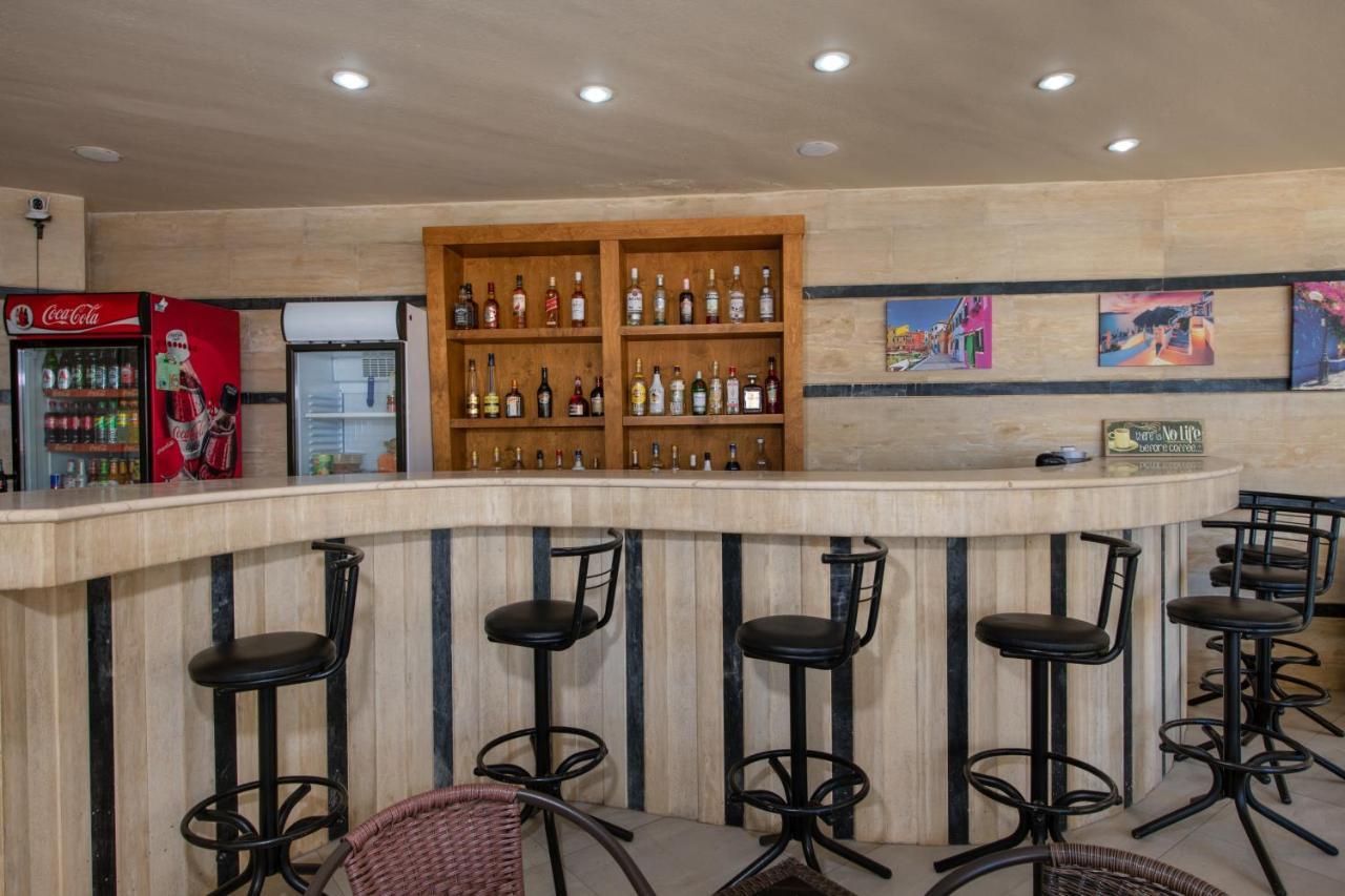 Sfáka Sunrise Apartments מראה חיצוני תמונה
